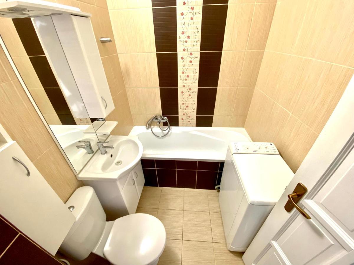 Esther Apartman Tatabánya Exterior foto