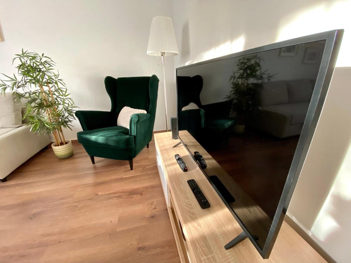 Esther Apartman Tatabánya Exterior foto